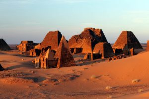 Simone Chieregato - Piramidi di Meroe, Nubia Egitto