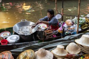 Gianfranco Cordella-Mercato sull'acqua - Damnoen Saduak, Thailandia
